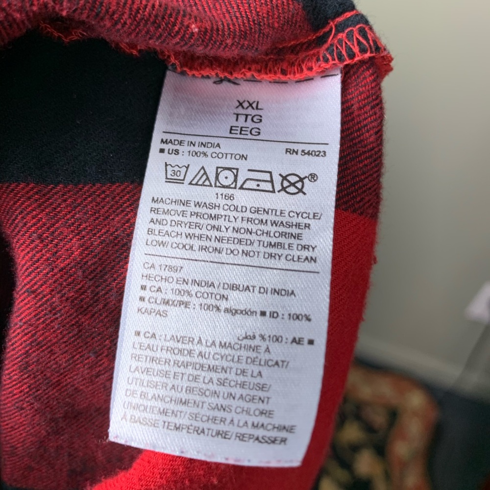 Old Navy Buffalo Check Button Down Red Black XXL - Picture 3 of 4